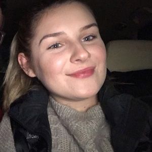 Meet your Posher, Jillian